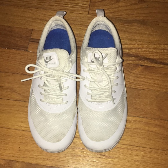 Air Max Thea (GS) 6Y White/Metallic Silver - Picture 2 of 5